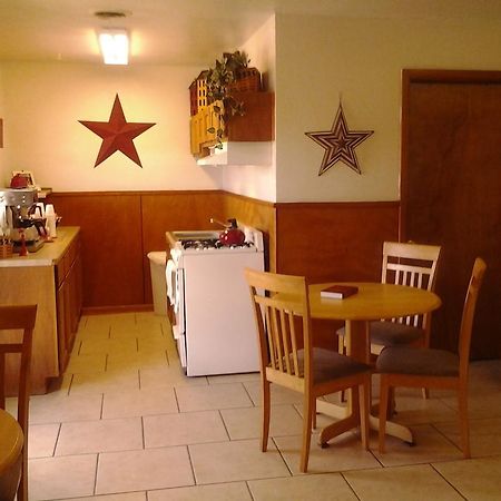 American Star Inn Floydada Bagian luar foto